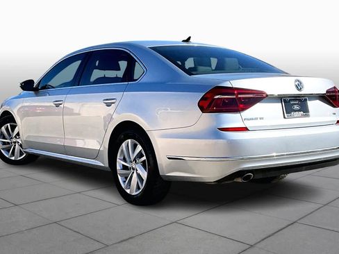 Used 2018 Volkswagen Passat 2.0T SE image 11