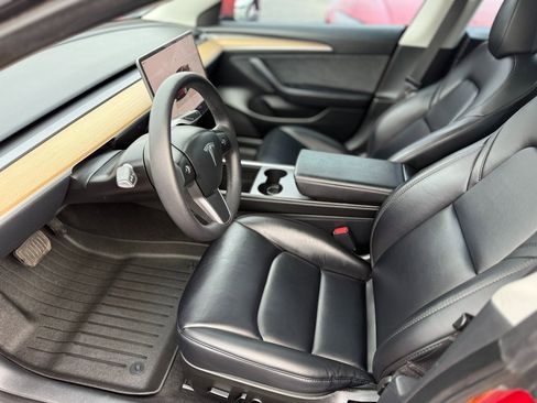 Used 2023 Tesla Model 3 Standard Range image 18