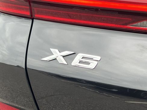 Used 2023 BMW X6 xDrive40i w/ M Sport Package image 29