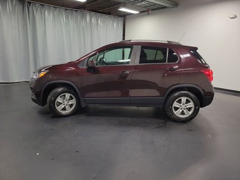 Used 2022 Chevrolet Trax LT w/ Driver Confidence Package AWD/4WD image 5