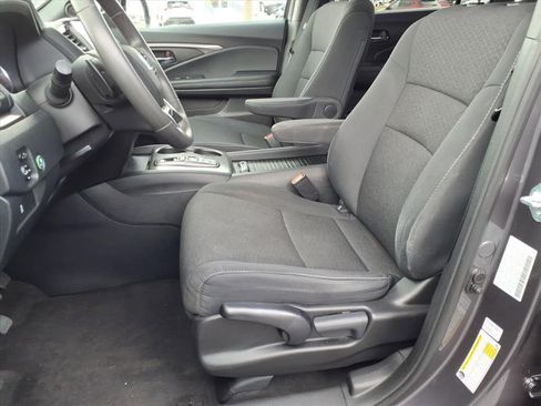 Used 2021 Honda Passport Sport image 15