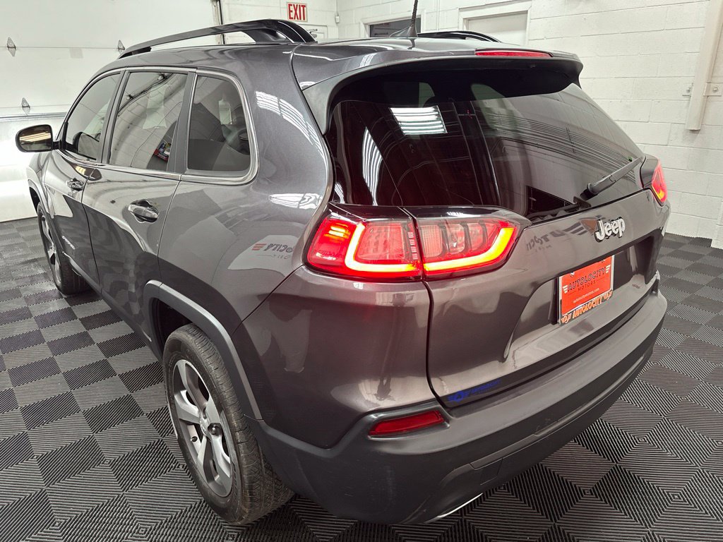 Used 2022 Jeep Cherokee Limited AWD/4WD image 8