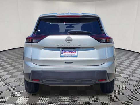 Used 2025 Nissan Rogue SV FWD image 7