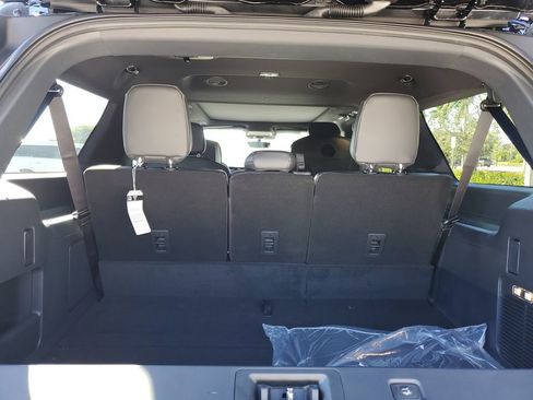 New 2025 Lincoln Navigator L Reserve w/ Jet Appearance Package AWD/4WD image 5