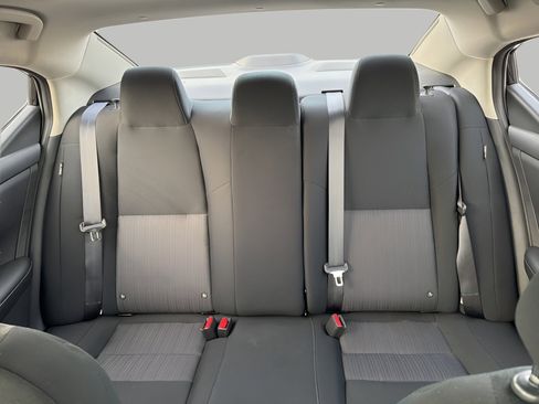 Used 2024 Nissan Sentra SV image 23