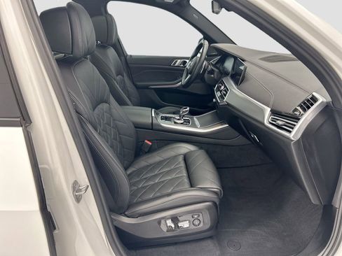 Used 2023 BMW X5 M50i w/ Executive Package AWD/4WD image 19