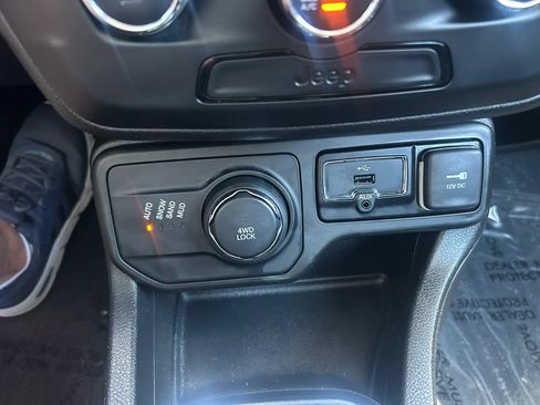 Used 2018 Jeep Renegade Sport w/ Power & Air Group AWD/4WD image 10