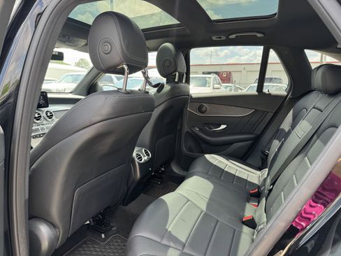 Used 2022 Mercedes-Benz GLC 300 image 17