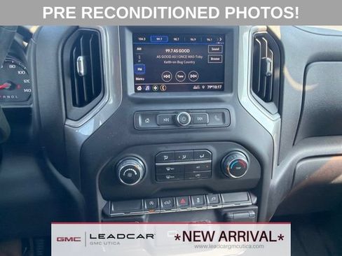 Used 2020 Chevrolet Silverado 1500 Custom w/ Custom Value Package AWD/4WD image 23