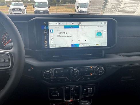 New 2025 Jeep Gladiator Rubicon image 17