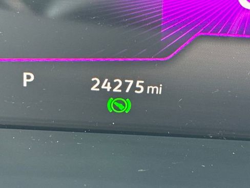 Certified 2023 Volkswagen Tiguan SE R-Line image 22