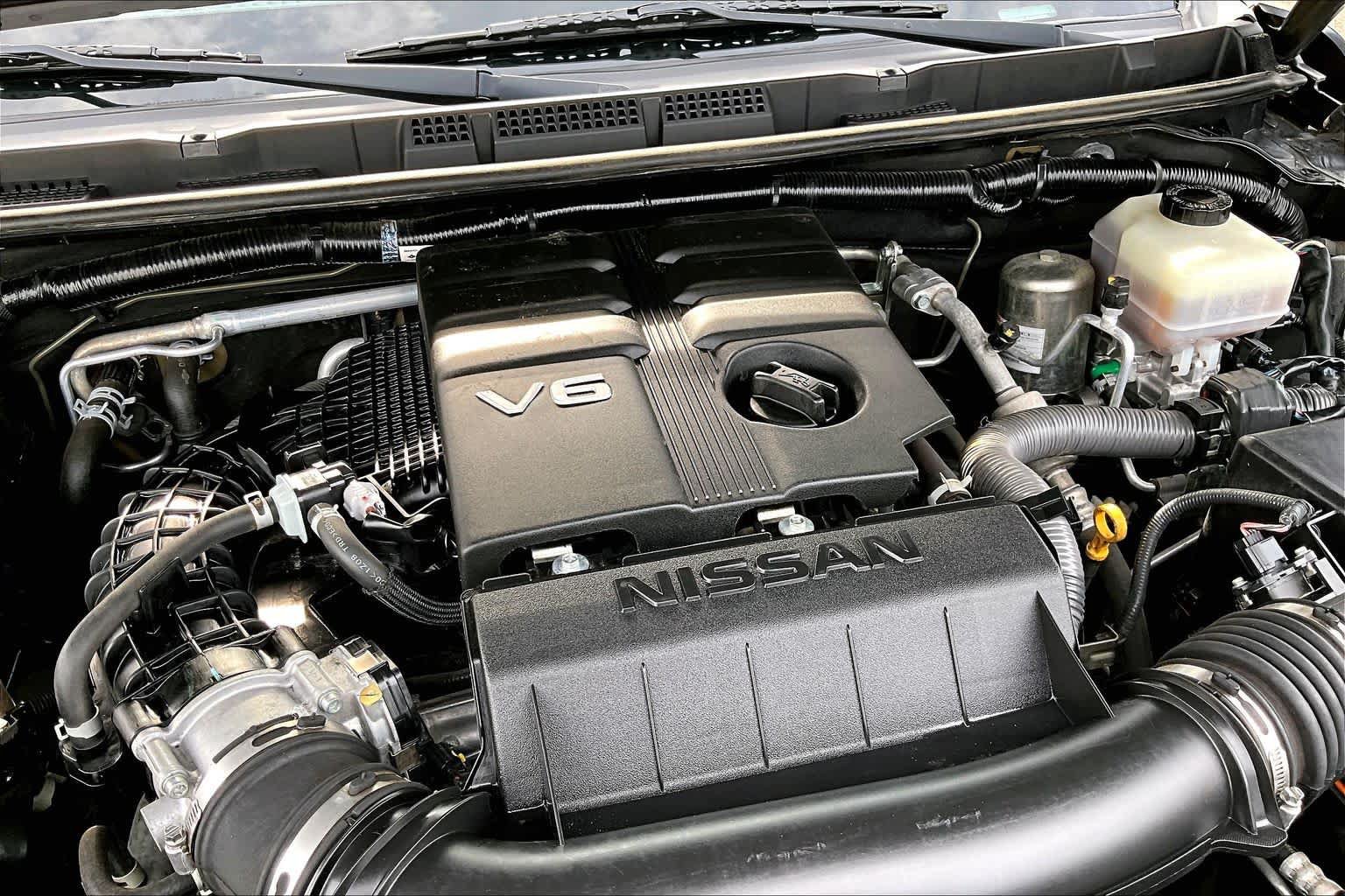 Used 2022 Nissan Frontier Pro-X RWD image 33