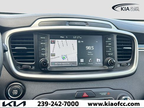 Used 2019 Kia Sorento SX image 33