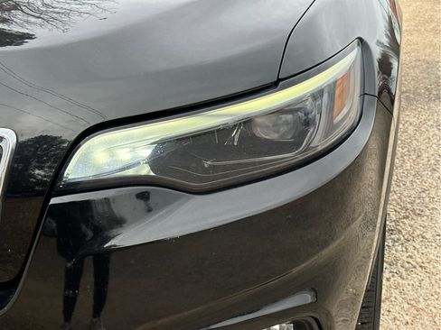 Used 2020 Jeep Cherokee Latitude Plus image 9