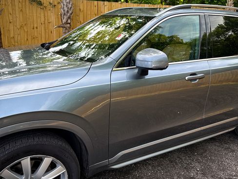 Used 2018 Volvo XC90 T6 Momentum w/ Momentum Plus Package image 4