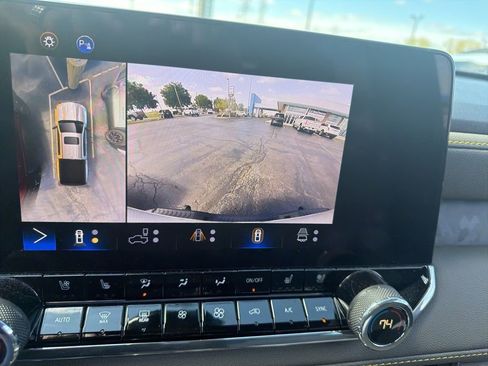 Used 2024 Chevrolet Colorado ZR2 w/ ZR2 Bison Edition AWD/4WD image 13