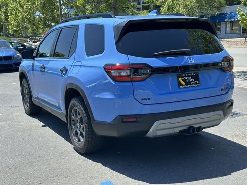 Used 2024 Honda Pilot TrailSport image 10