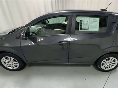 Used 2020 Chevrolet Sonic LT image 5
