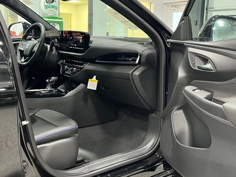 New 2026 Buick Envista Sport Touring w/ Convenience I Package FWD image 9