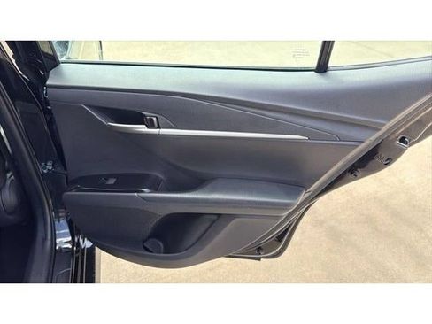 Used 2025 Toyota Camry LE FWD image 30