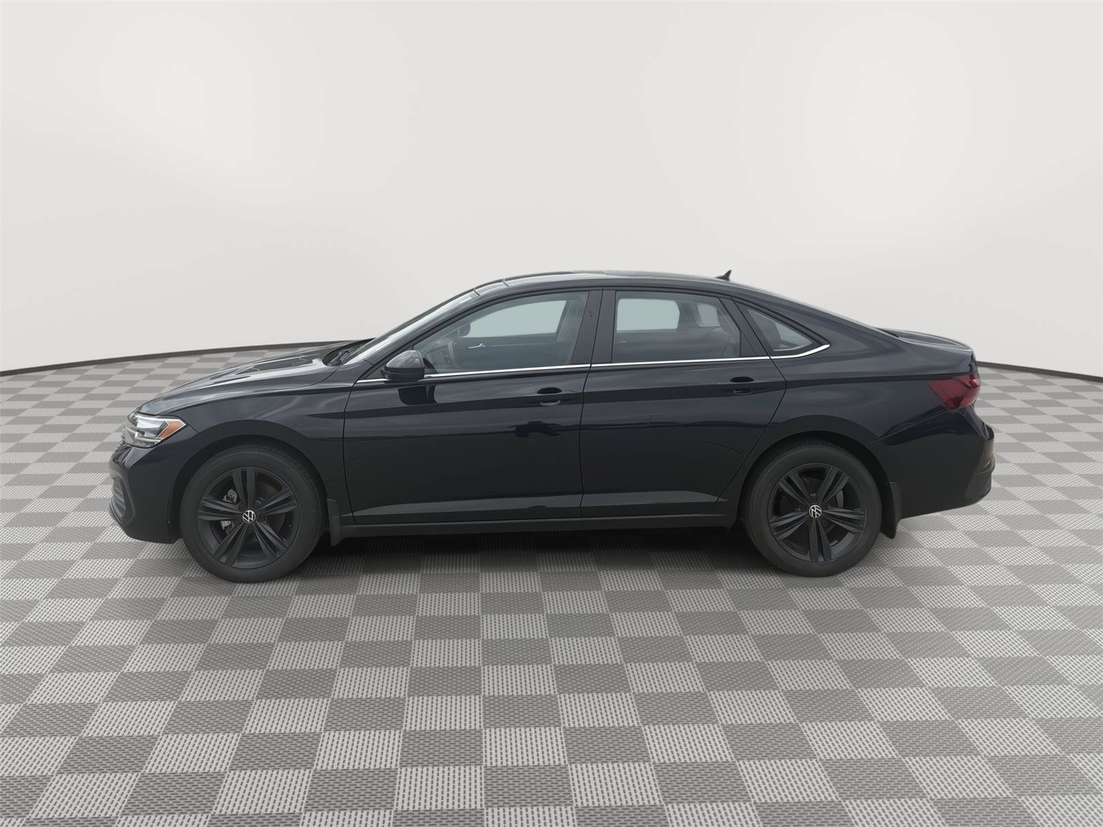 Certified 2022 Volkswagen Jetta SE w/ Panoramic Sunroof Package FWD image 6