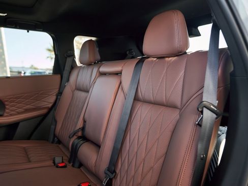 New 2026 Mitsubishi Outlander SEL image 32