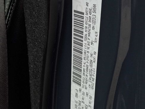 Used 2016 Jeep Wrangler Unlimited Sahara w/ Connectivity Group AWD/4WD image 27