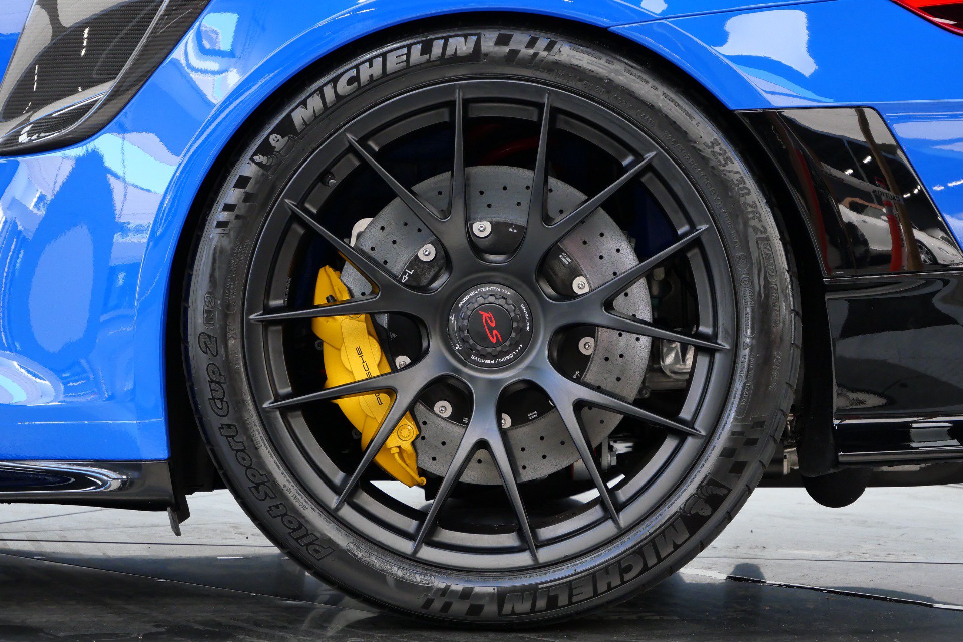 Used 2019 Porsche 911 GT2 RS RWD image 11