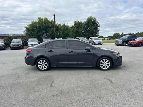 Used 2024 Toyota Corolla LE FWD image 4