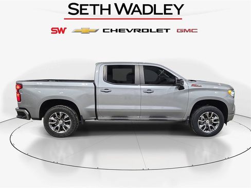 Used 2024 Chevrolet Silverado 1500 RST w/ Z71 Off-Road Package image 8