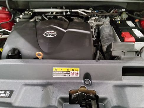 Used 2022 Toyota Highlander Platinum AWD/4WD image 10