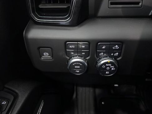 Certified 2024 GMC Sierra 2500 AT4 image 22