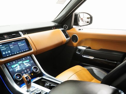 Used 2022 Land Rover Range Rover Sport SVR image 20