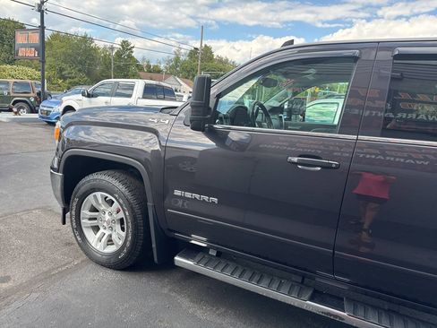 Used 2015 GMC Sierra 1500 SLE AWD/4WD image 4