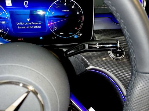 Used 2025 Mercedes-Benz CLE 300 4MATIC Cabriolet image 18