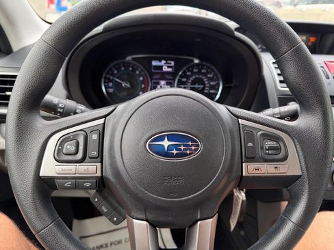 Used 2017 Subaru Forester 2.5i Premium AWD/4WD image 29