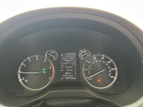 Used 2021 Lexus GX 460 Premium w/ Accessory Package AWD/4WD image 9
