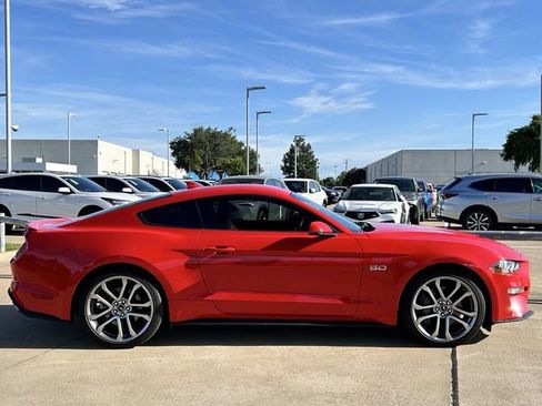 Used 2022 Ford Mustang GT Premium w/ Equipment Group 401A RWD image 3
