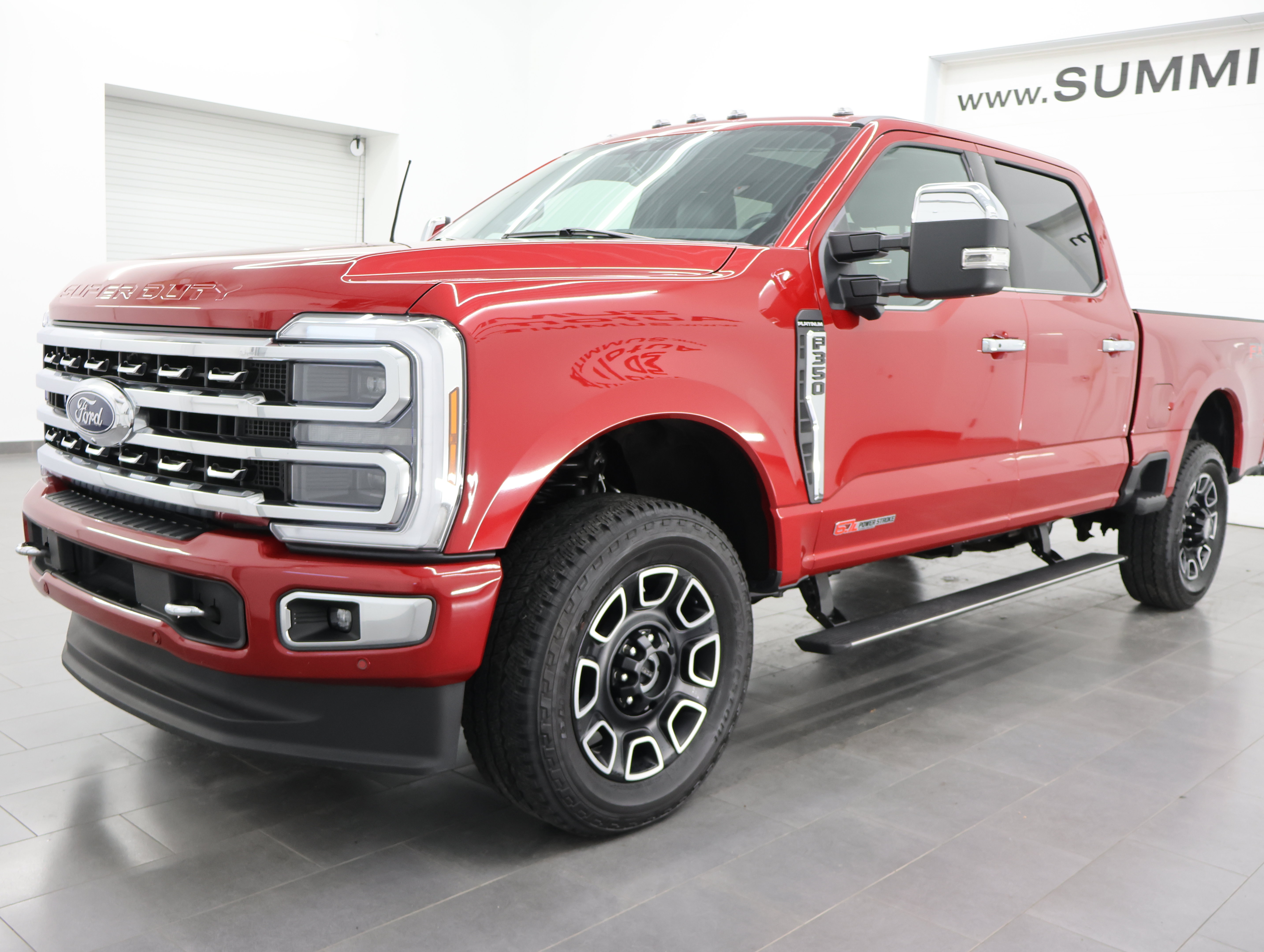 Used 2024 Ford F350 Platinum w/ FX4 Off-Road Package AWD/4WD image 7