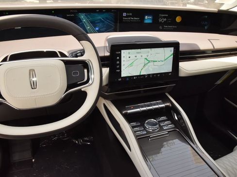 New 2026 Lincoln Nautilus Black Label w/ Jet Appearance Package AWD/4WD image 25
