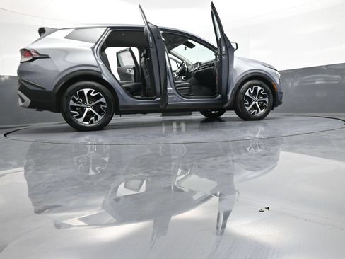 Certified 2024 Kia Sportage EX FWD image 47