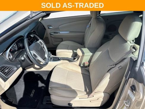 Used 2013 Chrysler 200 Touring FWD image 11