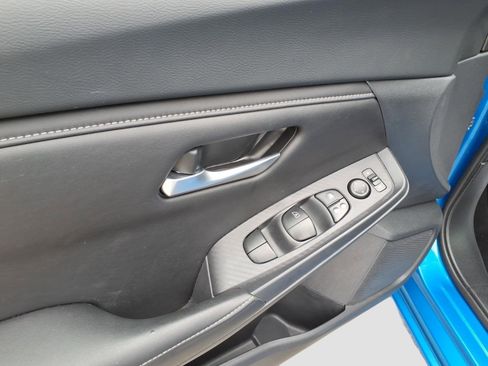 Used 2023 Nissan Sentra SV image 13