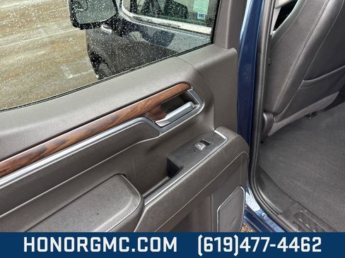 Used 2022 GMC Sierra 1500 SLT w/ SLT Convenience Package image 21