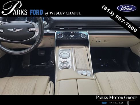 Used 2022 Genesis GV80 2.5T w/ Prestige Package 05 RWD image 13
