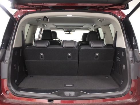 New 2025 INFINITI QX80 Luxe image 44