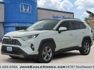 Used 2019 Toyota RAV4 Limited AWD/4WD video 1