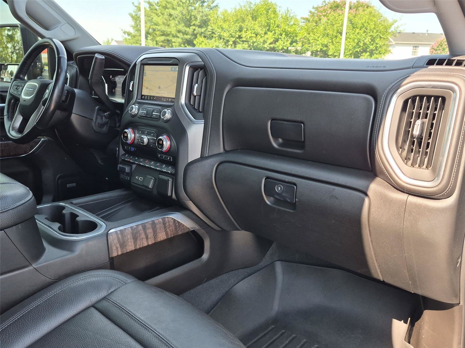 Used 2021 GMC Sierra 2500 Denali w/ Denali Black Diamond Edition AWD/4WD image 40