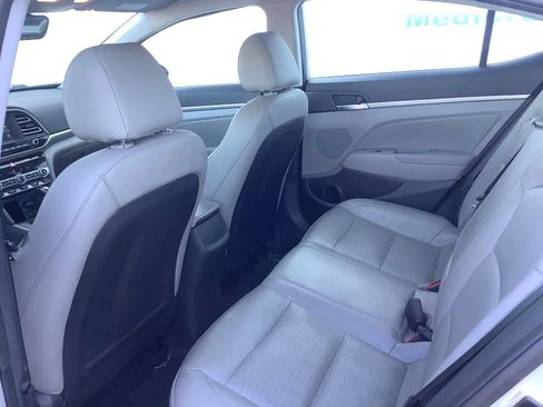 Used 2020 Hyundai Elantra Limited FWD image 12