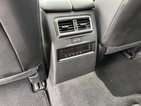 Used 2025 MAZDA CX-90 3.3 Turbo w/ Preferred Package image 13